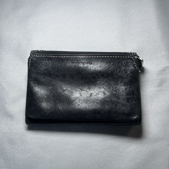 Women’s Fossil Four Fold Wallet Leather Black Snap Closure Zipper Broken In - Picture 1 of 11